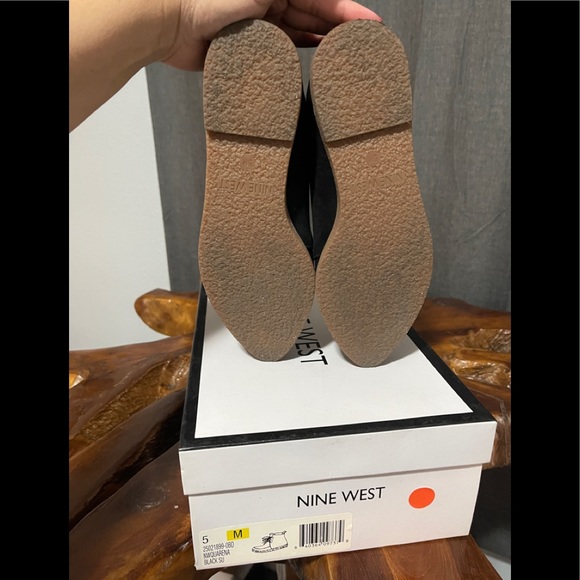 Nine West Bootie, size 5 - Picture 7 of 9